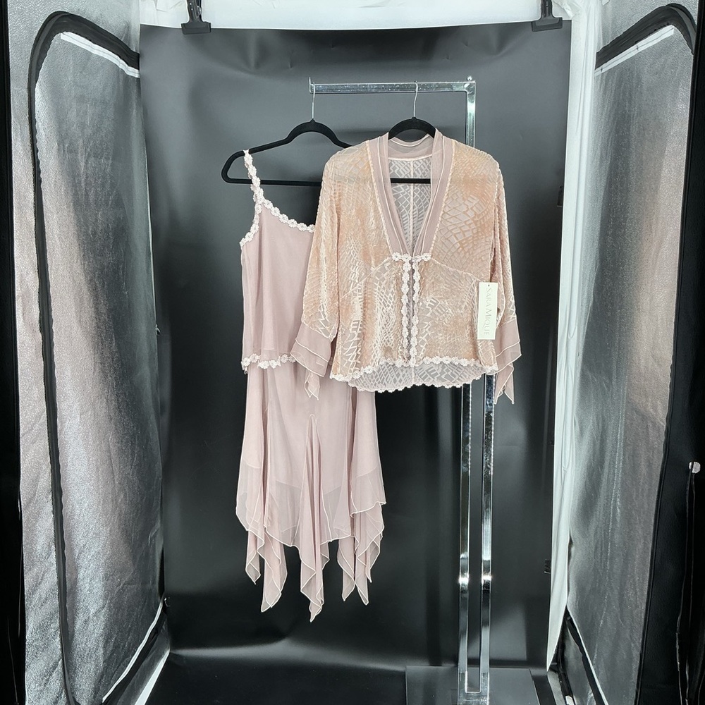 Elegant Pink Women's Prom Dress with Sheer Overlay